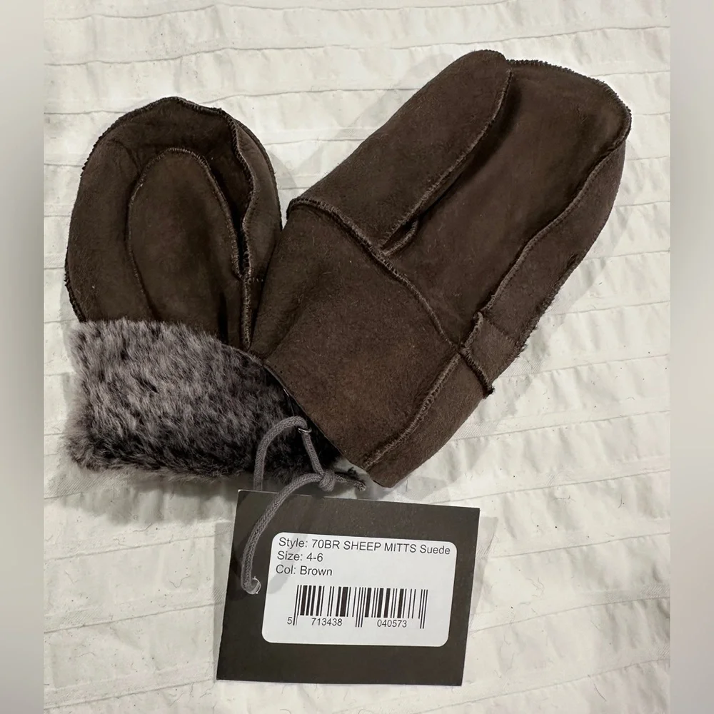 NWT - Dark Brown Suede Sheep Mitts - sz 4-6Y